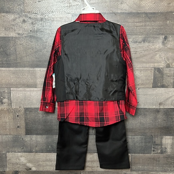 New Handsome Red Plaid 4 Piece Boys Dress Cloths - Picture 4 of 5
